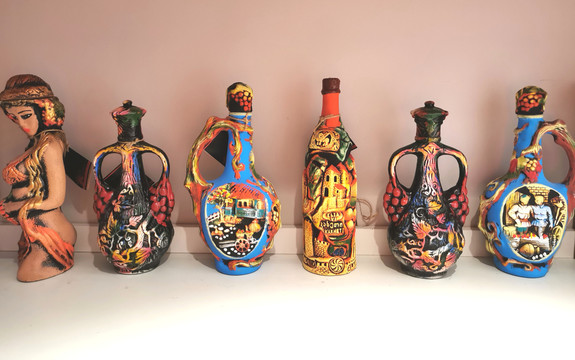 陶瓷艺术酒瓶