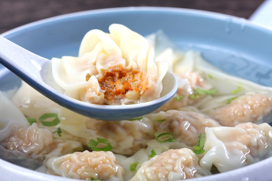 胡萝卜馄饨