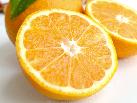 特写水嫩鲜橙