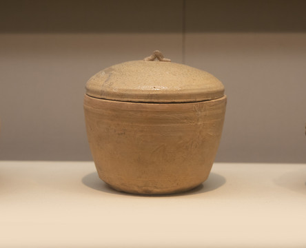 战国原始瓷盖罐
