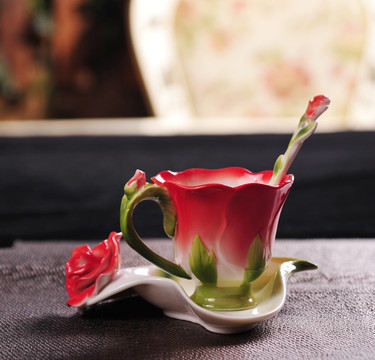 玫瑰艺术咖啡杯