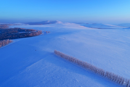 航拍雪域田园雪景