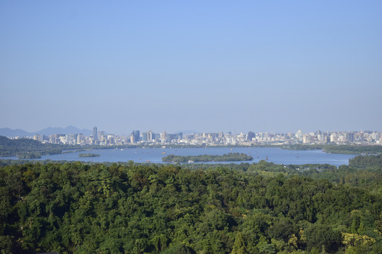 宝石山西湖远眺