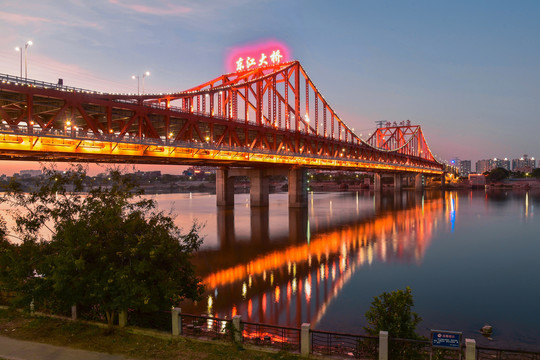 东江大桥夜景