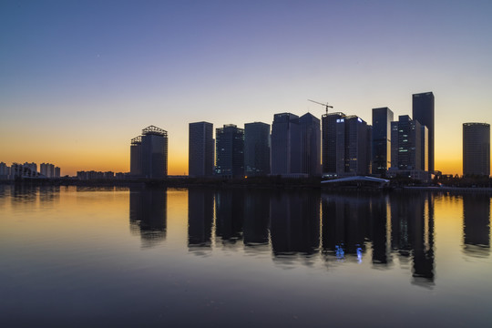 天津滨海新区于家堡商区夜景倒影