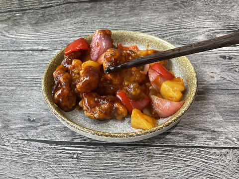 菠萝咕噜肉