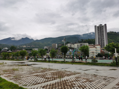 乡村中学