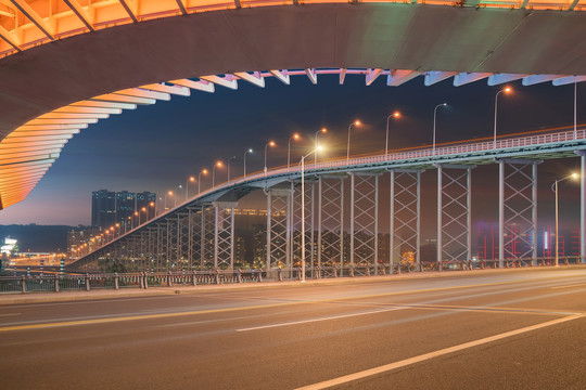 中国澳门城市桥梁建筑和公路夜景