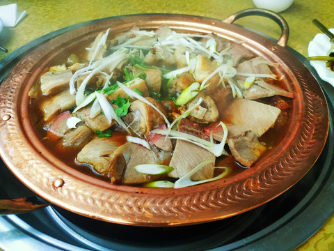 铜锅烩菜