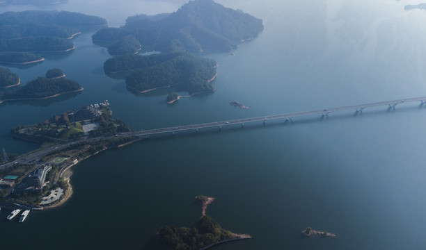 航拍千岛湖大桥