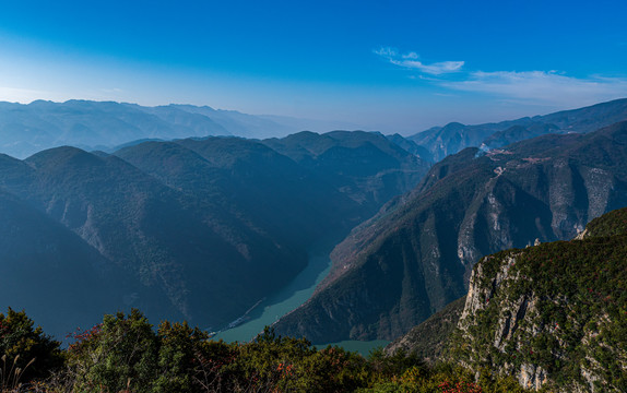 重庆长江三峡秀美山峰