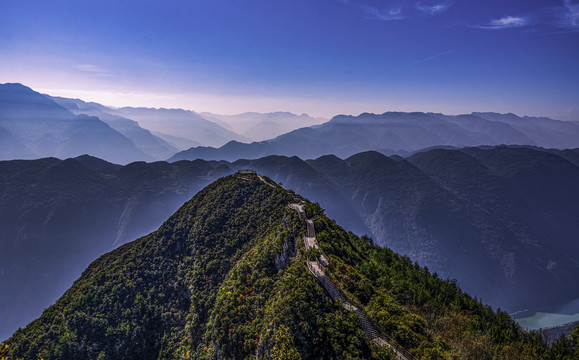 重庆巫山神女峰景区旅游栈道