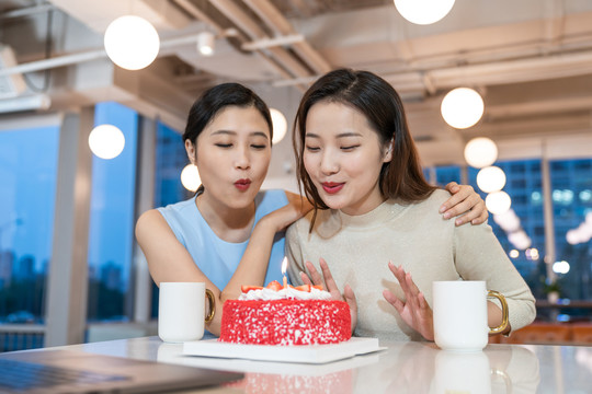 商务女子的休闲时光