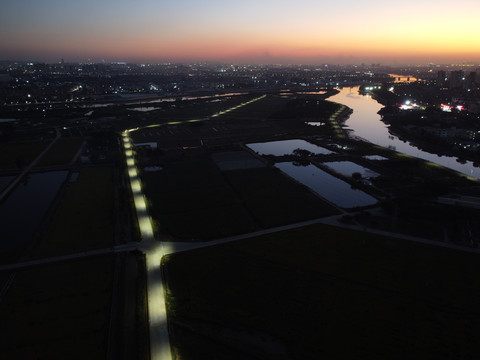 乡村道路灯