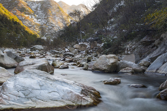 秦岭小河