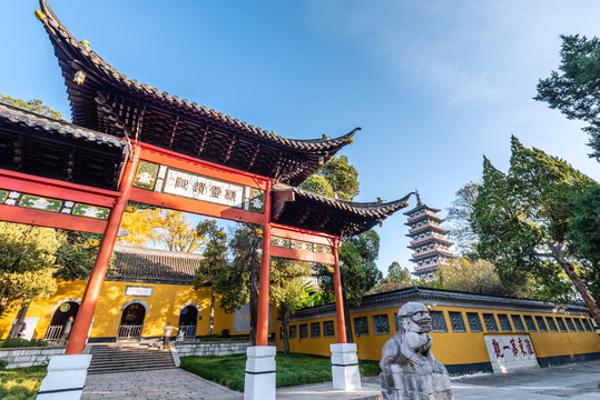 中国扬州大明寺的山门牌坊牌楼