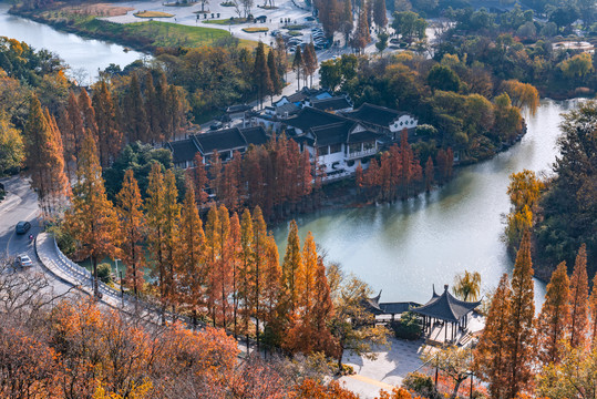 秋天俯瞰中国扬州瘦西湖风景区