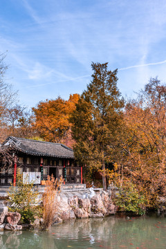 秋天中国扬州大明寺的船厅