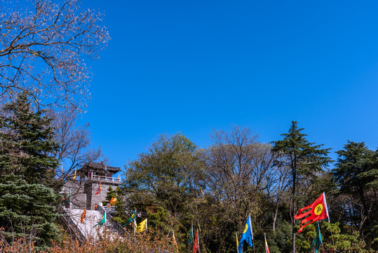 秋天中国扬州的唐城遗址远景