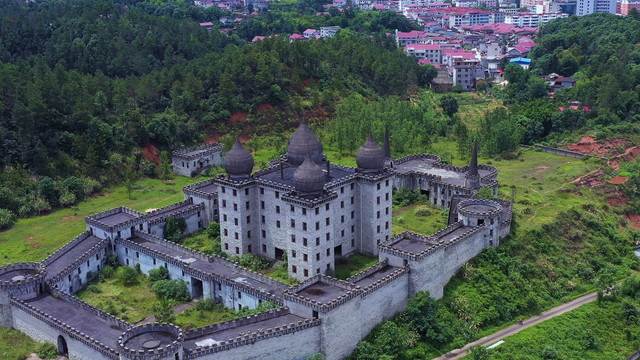 航拍江西万安影视城风景区