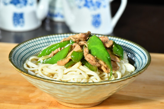辣椒炒肉粉