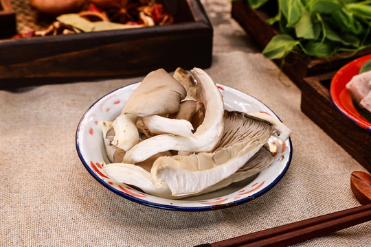 火锅菜品平菇