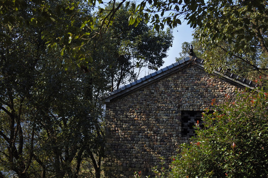 鹅卵石小屋