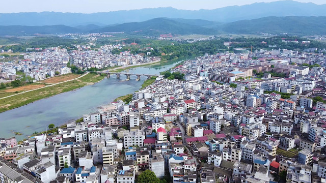 航拍江西永新禾水沿江城建风光