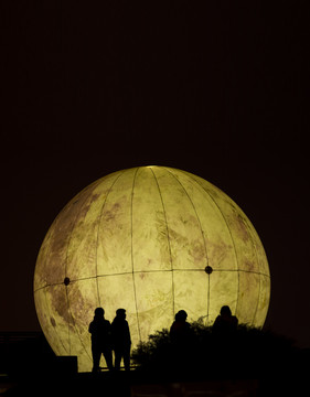 西安大悦城月球网红打卡拍照景观