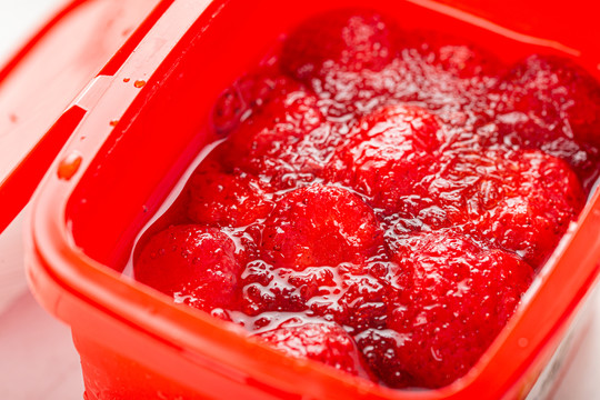 冰冻草莓