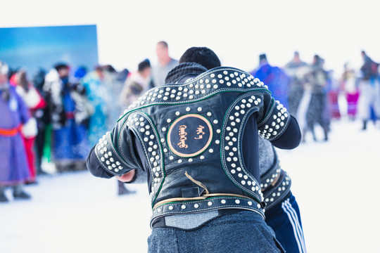 冬季那达慕蒙古族摔跤