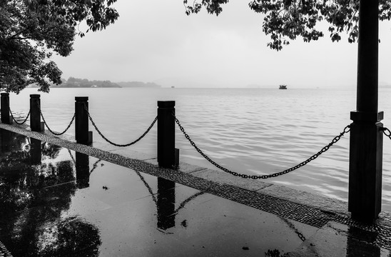 雨西湖