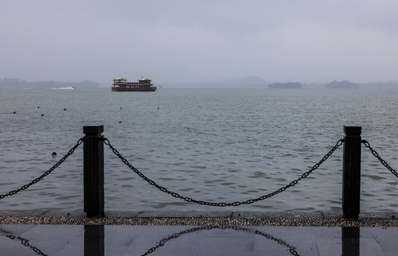 雨西湖