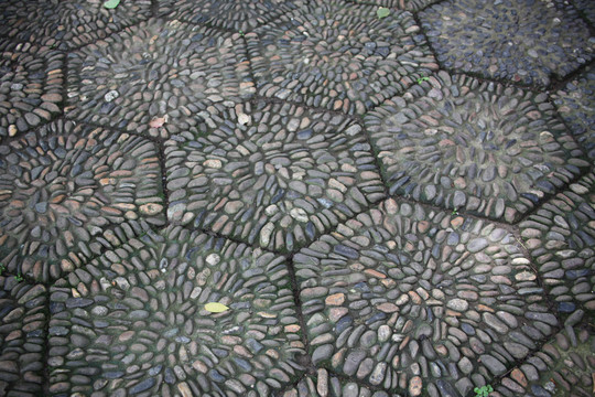 鹅卵石路面