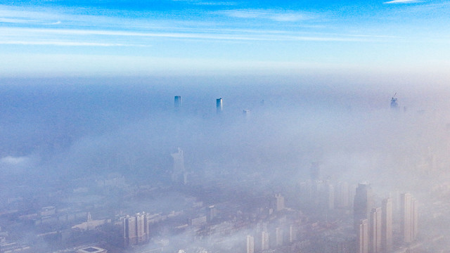 雾霾里的天津美景航拍