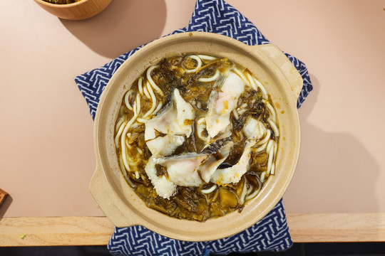 酸菜鱼砂锅米线