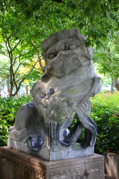 杭州西湖雕塑狮子