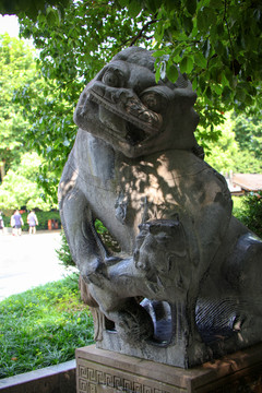 杭州西湖雕塑狮子