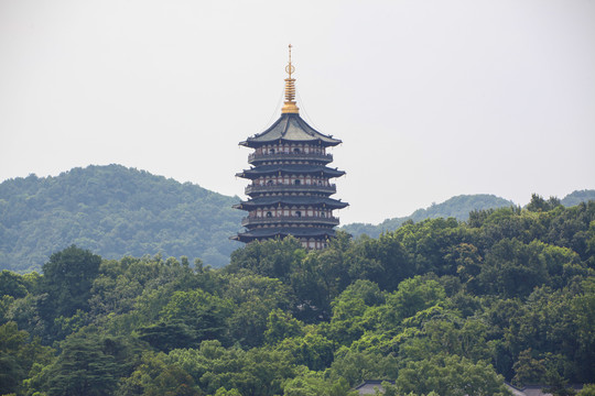 杭州西湖雷峰塔