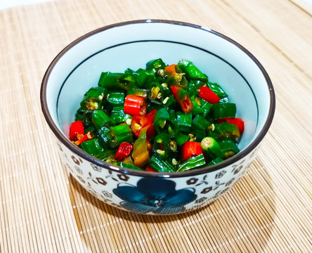 腌辣椒