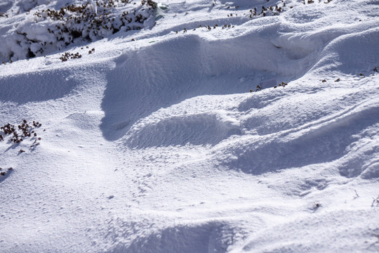 冬季的雪山雪地