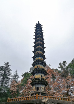 当阳玉泉寺铁塔