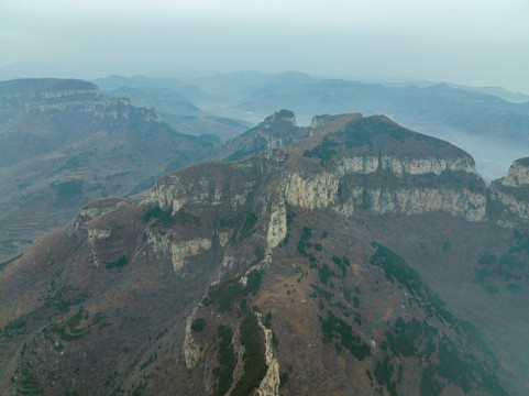 航拍济南南部山区连绵群山