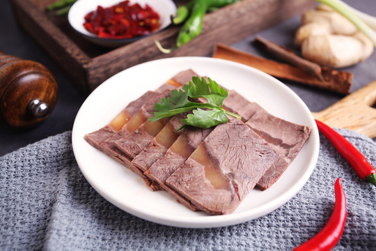 牛肉酱牛肉卤香牛肉