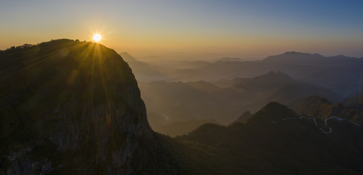 广西岑溪天龙顶国家山地景点美