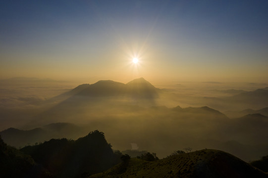 广西岑溪天龙顶国家山地景点美