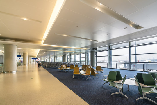 机场候机厅走廊