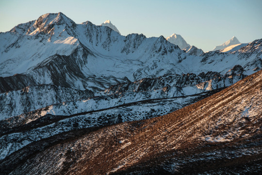 群山