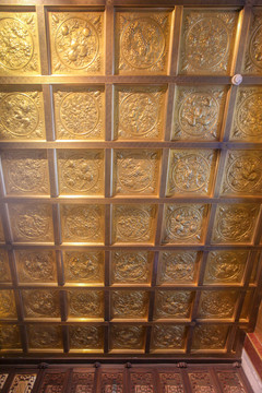 铜天花板