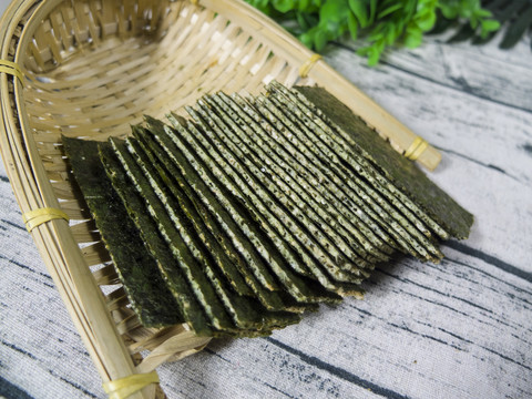 芝麻夹心海苔零食